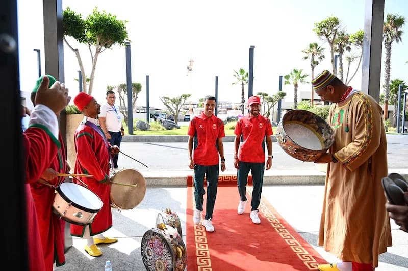 JO 2024 : Les athlètes marocains affluent vers le village olympique à Paris