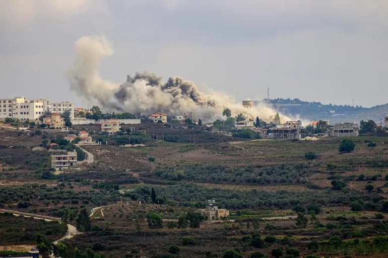 Le Hezbollah pleure deux combattants et attaque 7 sites israéliens