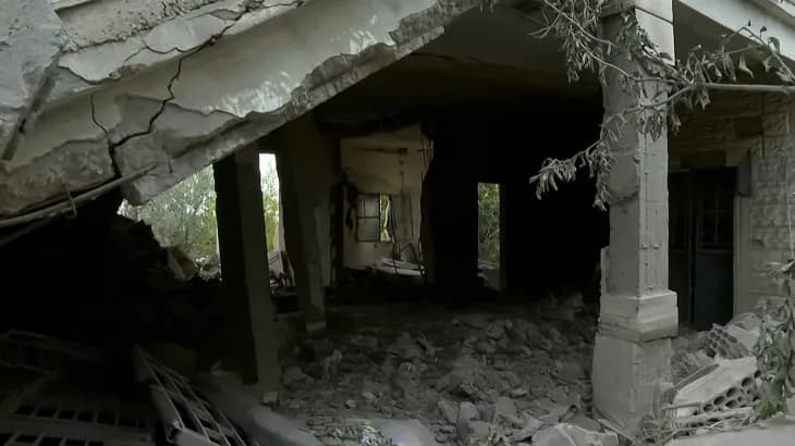 Israël bombarde la vallée de la Bekaa, menace le Hezbollah et le Liban met en garde contre une guerre régionale