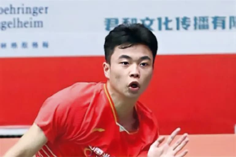 Un joueur chinois s'est effondré lors d'un match aux Championnats d'Asie de badminton