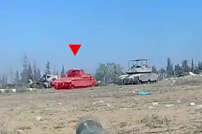 Une embuscade Qassam détruit deux transports de troupes à Rafah et une incursion de l'occupation dans le centre de la bande de Gaza