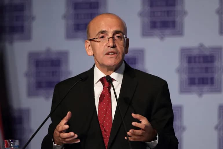 Türkiye enquête sur les informations faisant état de la démission de Simsek qui ont entraîné la chute de la bourse