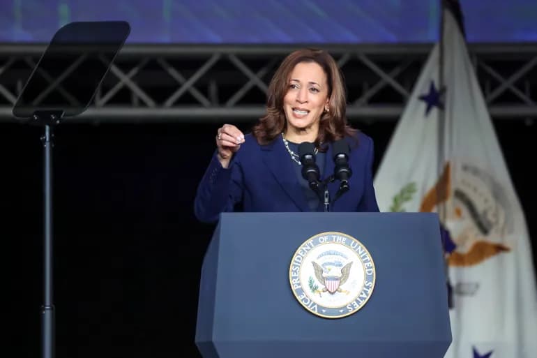 Kamala Harris remporte la nomination du parti démocrate pour la présidentielle américaine
