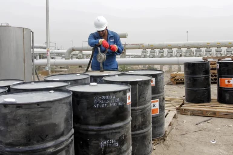 Le pétrole brise 5 séances consécutives de hausse après que l'OPEP a ajusté ses attentes