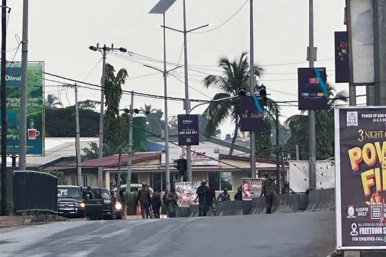 De lourdes peines de prison pour les conspirateurs d'un coup d'État manqué en Sierra Leone