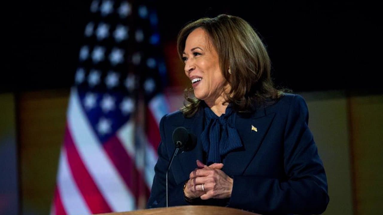 Les sondages donnent Kamala Harris devant Donald Trump dans un contexte de soutien républicain croissant