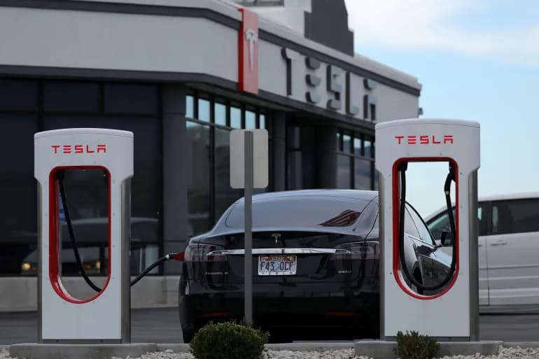 Tesla rappelle 9 136 véhicules Model X