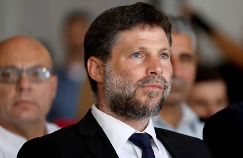 Israël répond à l'appel des médiateurs pour reprendre les négociations, et son ministre des Finances décrit cela comme un « piège et une soumission ».