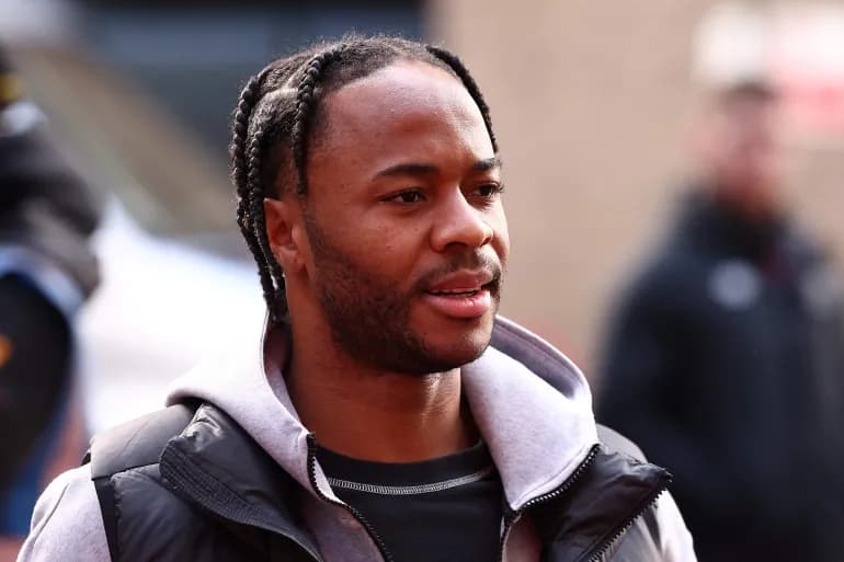 Déclarations, déclarations et exclusions de la liste… Les jours de Sterling avec Chelsea sont comptés
