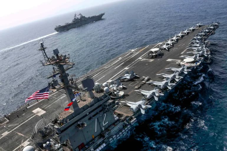 Pentagone : deux groupes de porte-avions restent au Moyen-Orient