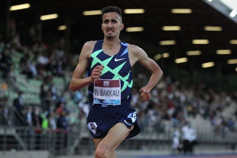 Soufiane El Bakkali remporte la première série du 3000 mètres steeple aux JO de Paris 2024
