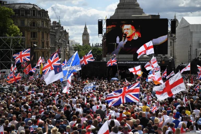 Sondage : la montée de l'extrême droite inquiète 73% des Britanniques