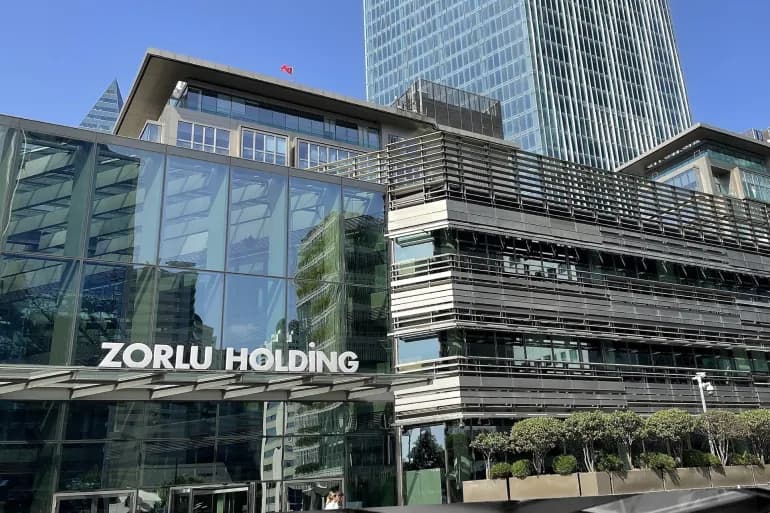 Le turc Zorlu se retire d'une centrale électrique alimentant en électricité les bases militaires israéliennes