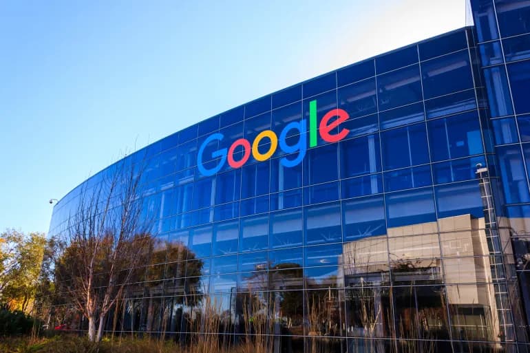 Israël achète des publicités Google pour discréditer l'UNRWA à Gaza