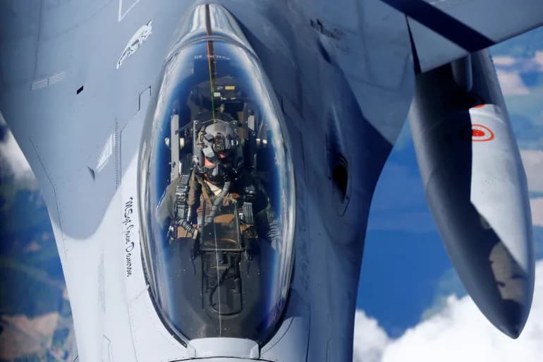 Washington renforce ses combattants au Moyen-Orient et s'attend à des représailles d'ici quelques jours