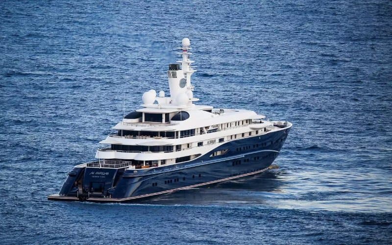 Le yacht d’un milliardaire qatari fait escale au Maroc