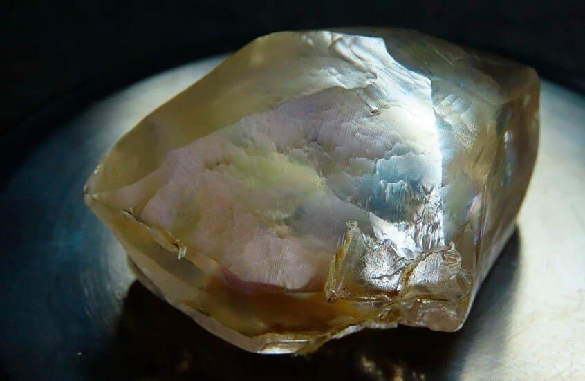 Alrosa dévoile le deuxième plus grand diamant de l'année en Yakoutie