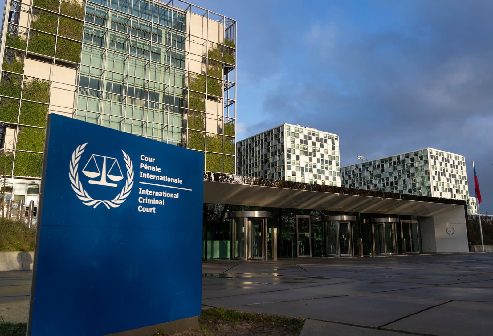 Israël publie par erreur une déclaration condamnant la CPI