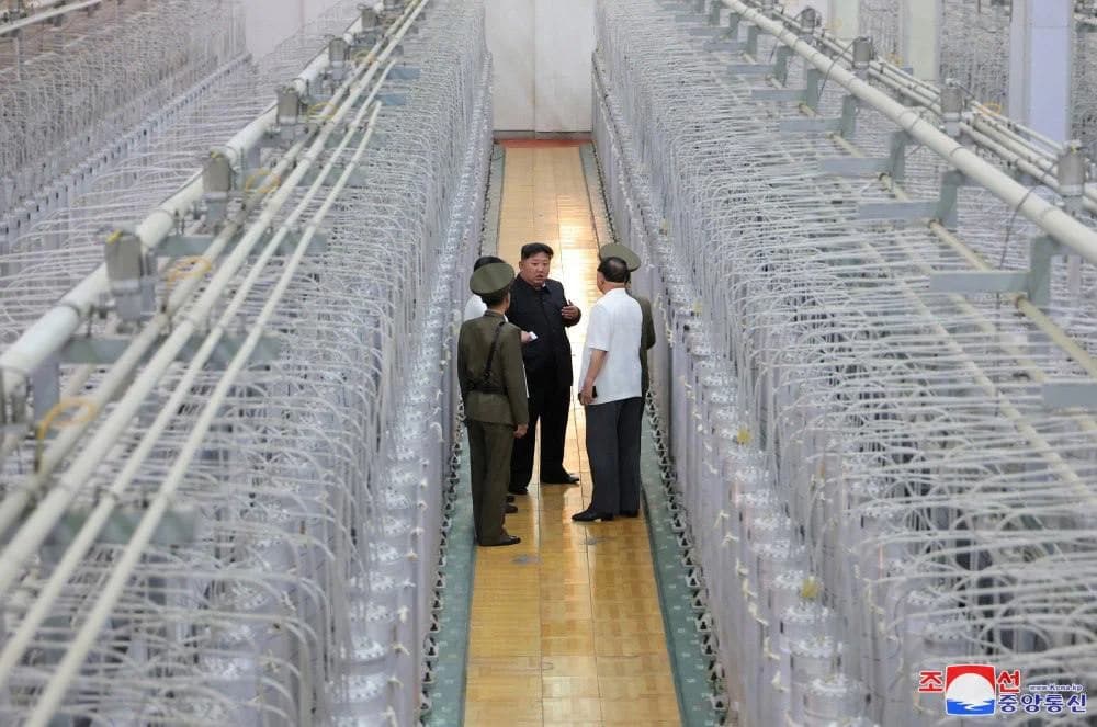 La Corée du Nord révèle ses premières images d'une installation d'enrichissement d'uranium