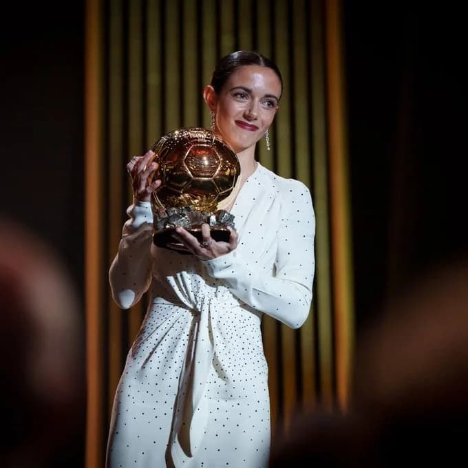 Aitana Bonmatí remporte le Ballon d'Or de la meilleure joueuse au monde