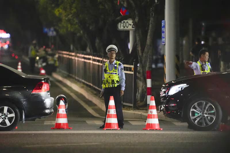 Attaque Mortelle à la Voiture-Bélier en Chine: 35 Morts et 43 Blessés