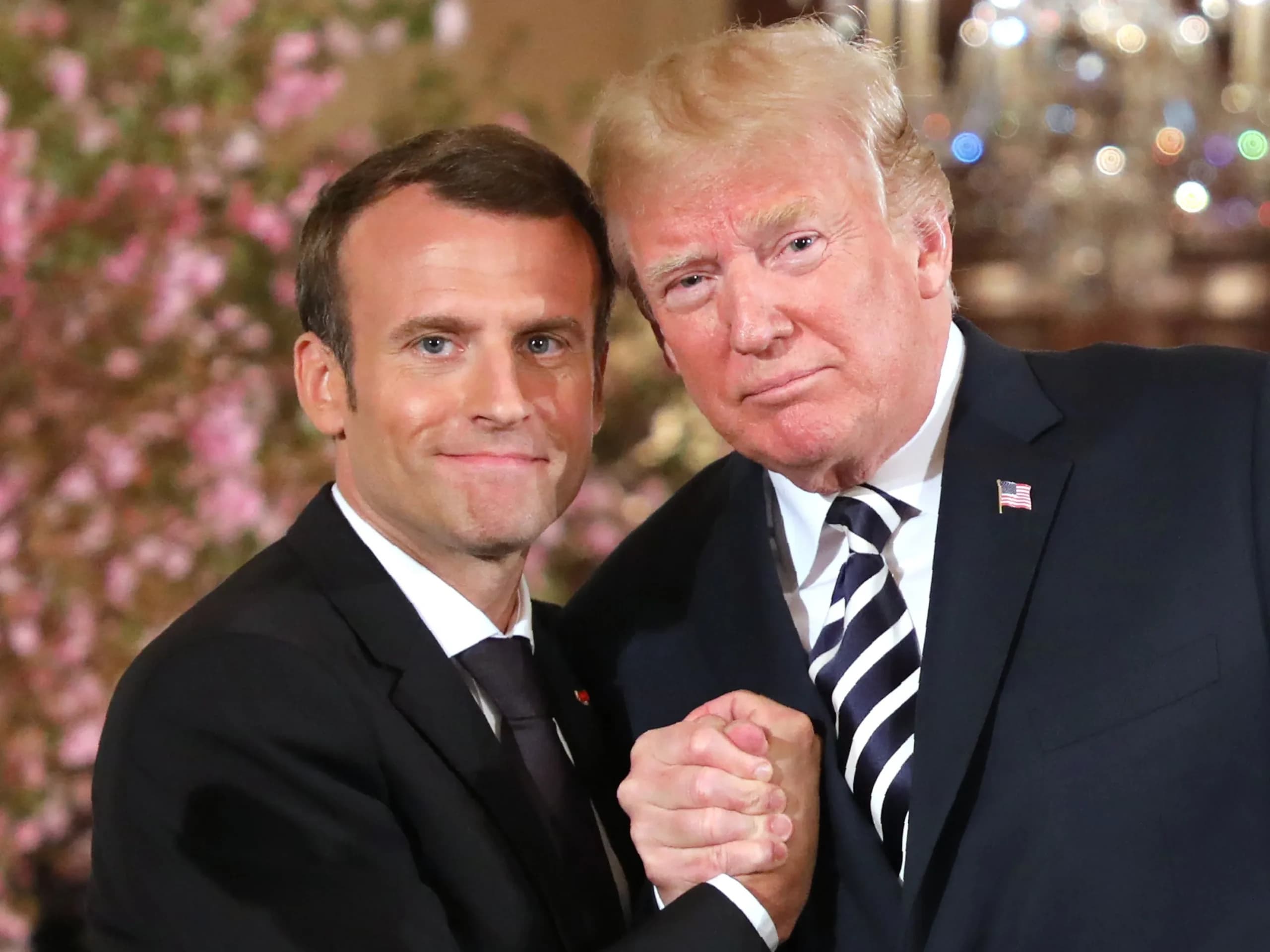 Emmanuel Macron félicite Donald Trump avant même sa victoire officielle