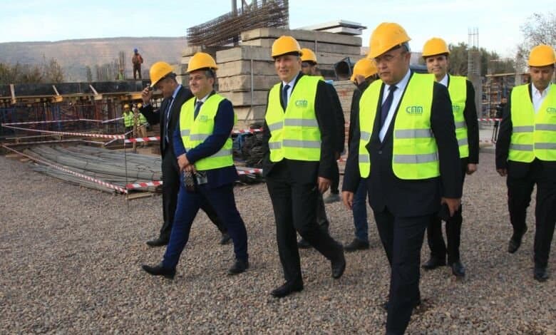 M. Barada visite les chantiers de reconstruction des écoles après le séisme