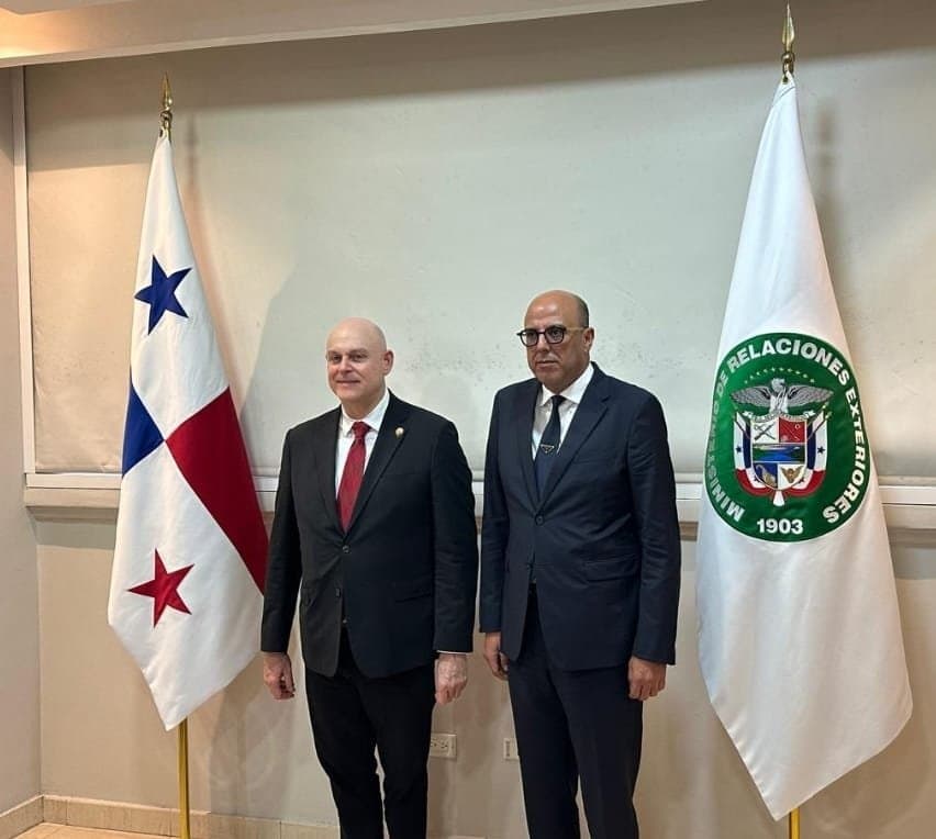 Entretien de M. Ould Errachid avec le vice-ministre panaméen des Affaires étrangères