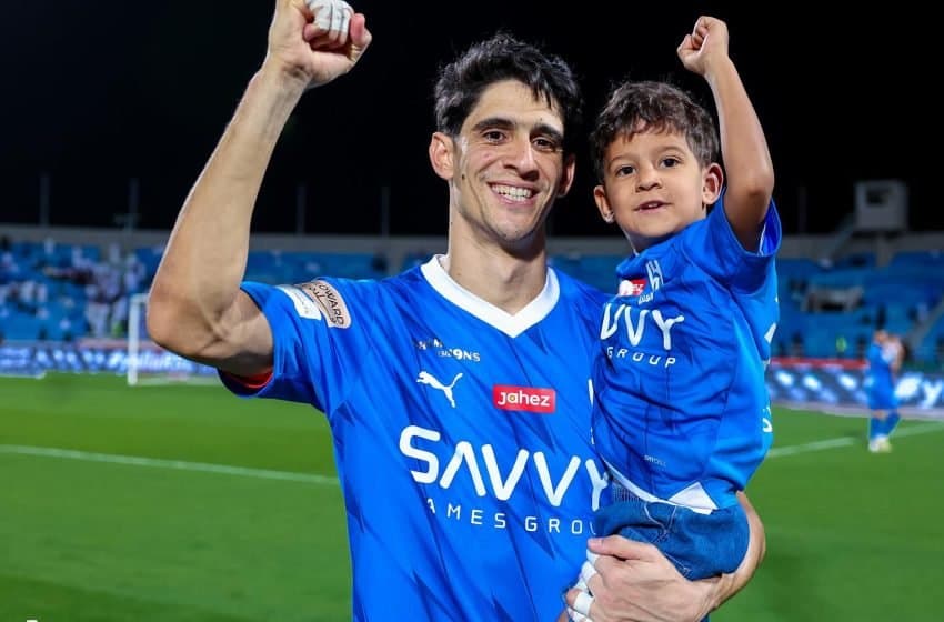 Yassine Bounou élu meilleur gardien du championnat saoudien