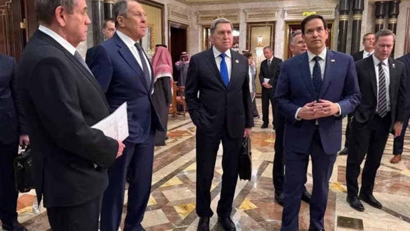 Rencontres diplomatiques entre les États-Unis et la Russie à Istanbul