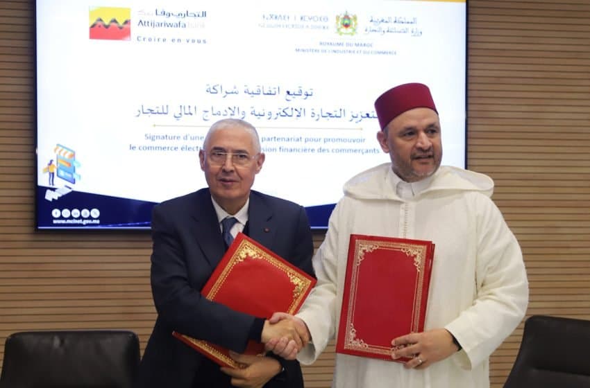 Digitalisation des commerçants: Partenariat entre le Ministère de l’Industrie et Attijariwafa Bank