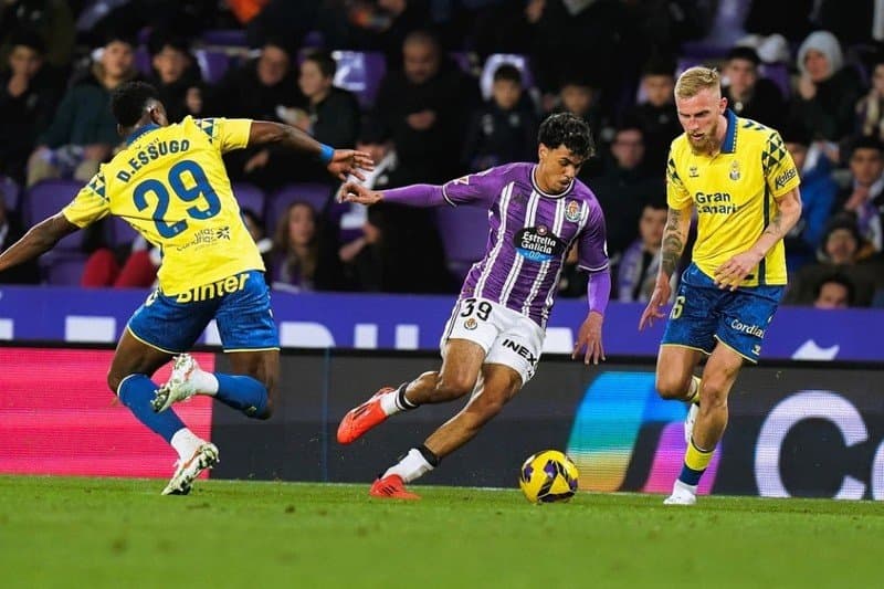 Bouaddi et Aznou parmi les "meilleurs talents" du football mondial