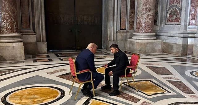 Zelensky et Trump échangent à Rome sur la paix en Ukraine
