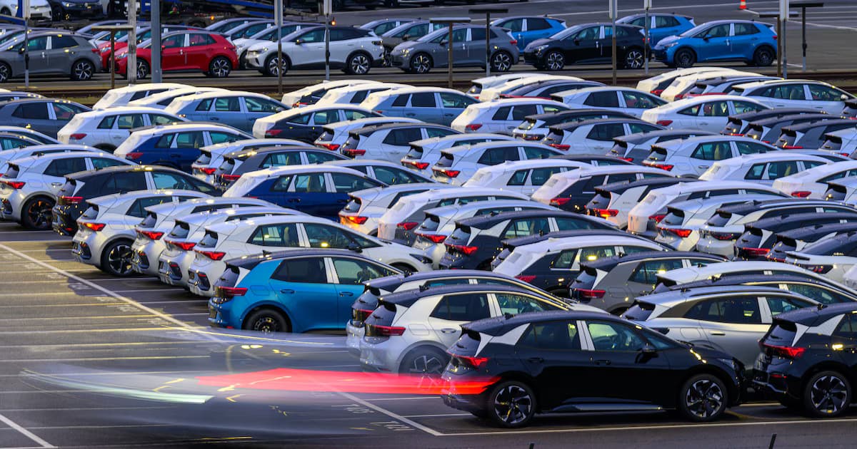 L'UE inflige 458 millions d'euros d'amende à 15 constructeurs auto