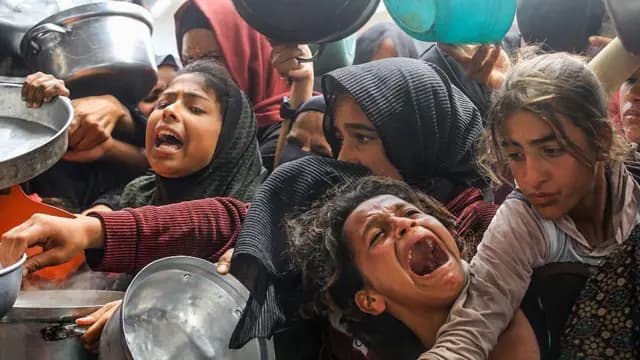 Gaza : blocus, famine et nouvelles frappes