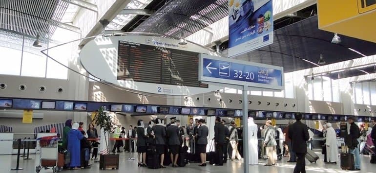 Aéroports: l’anarchie des faux porteurs