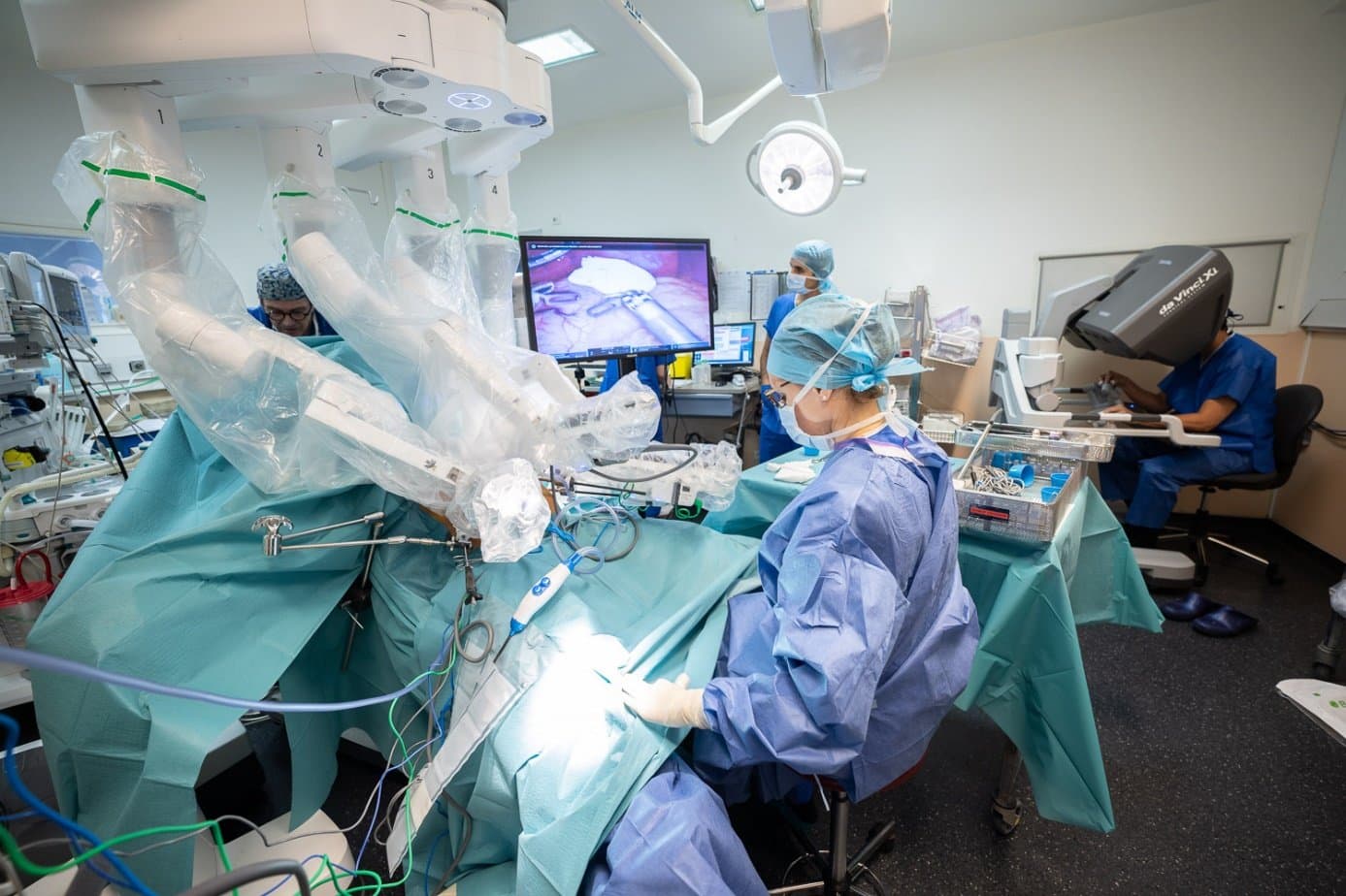 Casablanca: Première chirurgie digestive assistée par robot