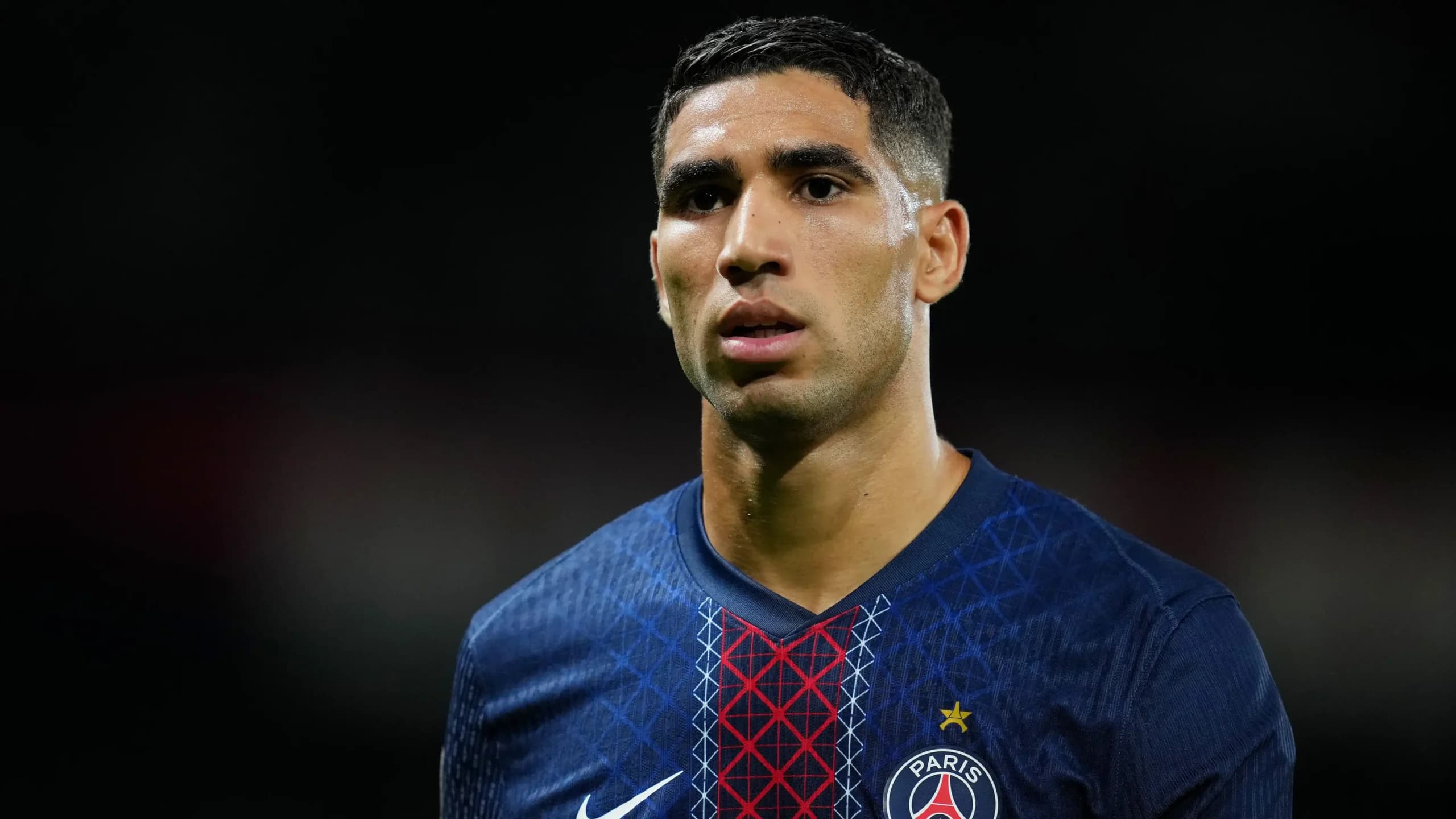 Hakimi prolonge au PSG malgré l’espoir d’un retour au Real Madrid