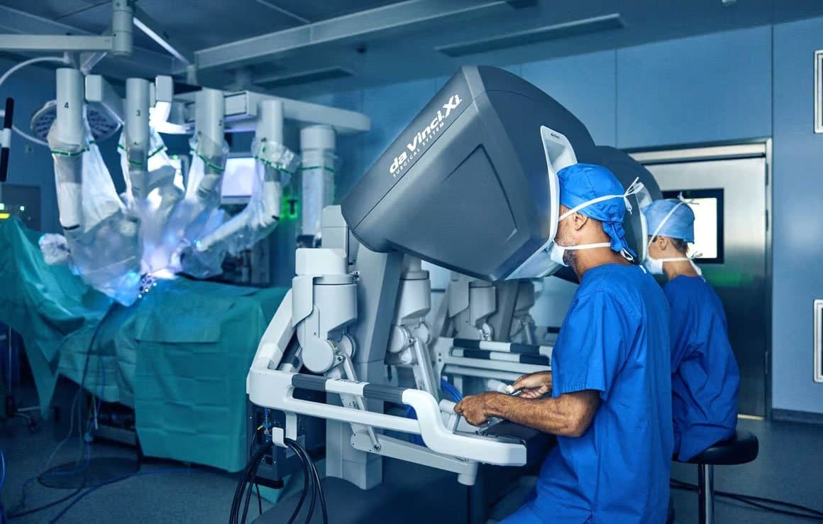 Chirurgie robotique: Quatre opérations réussies