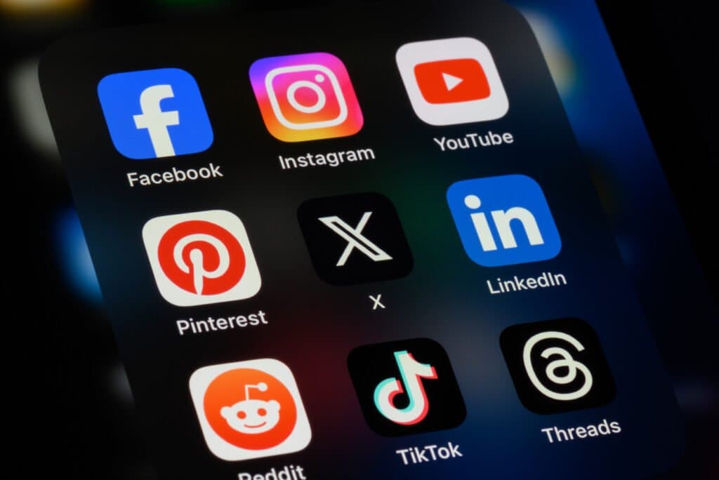 Surveillance numérique: Sécurité ou atteinte à la vie privée ?