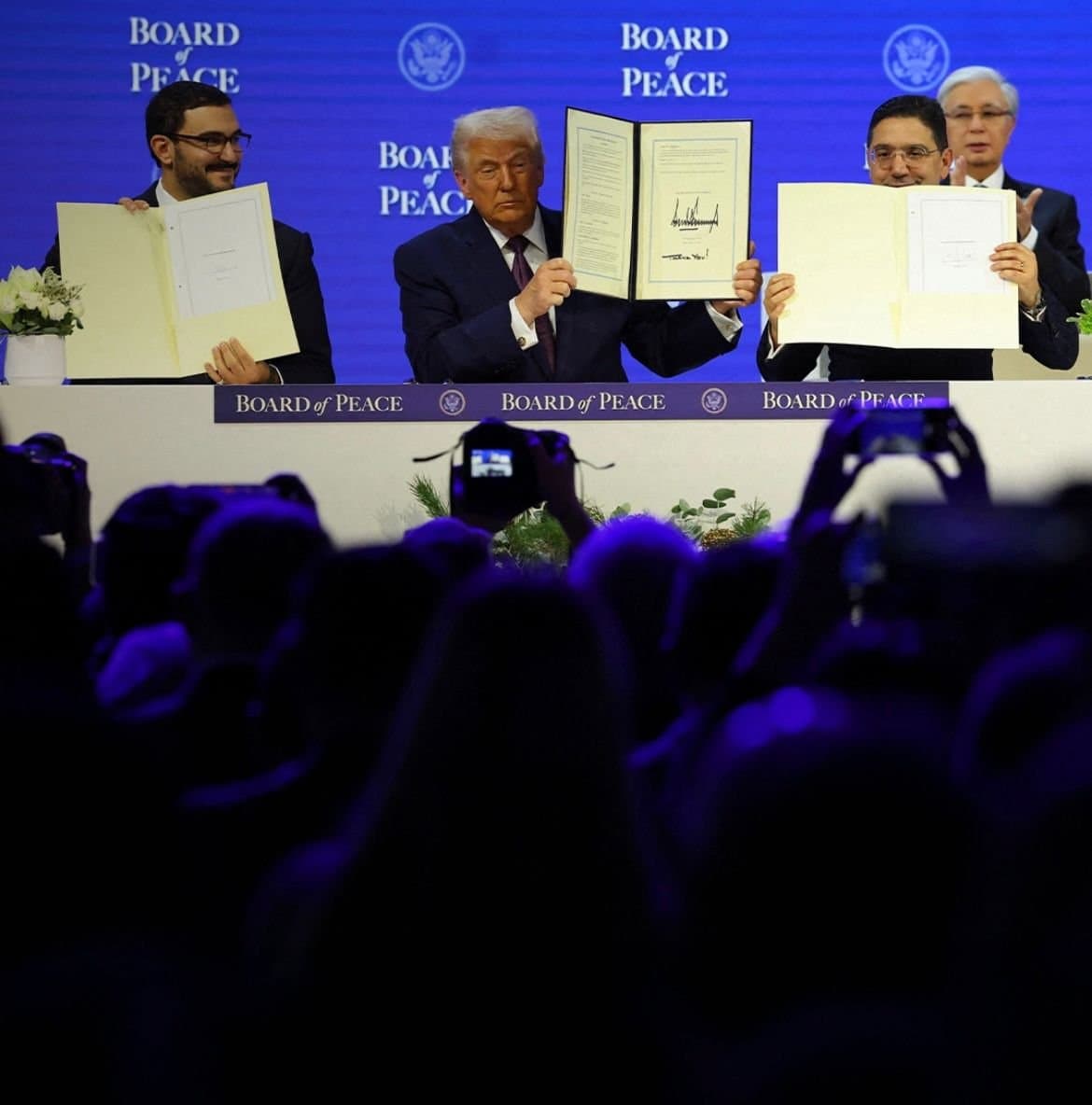 Davos: Le Maroc engagé pour la paix