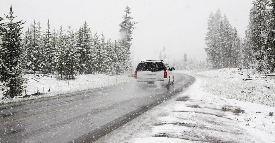 Météo: Fortes pluies et neige attendues