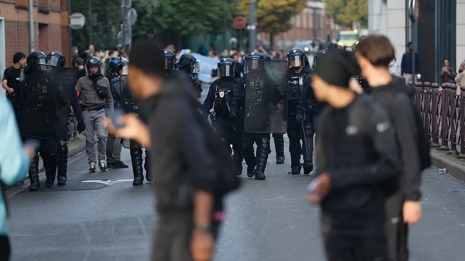 France : Fermetures massives dans les écoles lundi