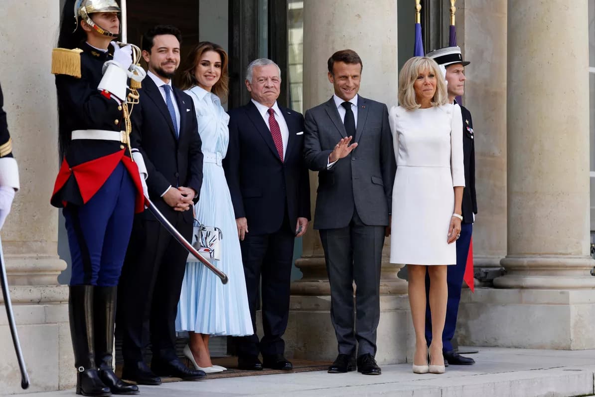 Le couple Macron reçoit le roi et la reine de Jordanie