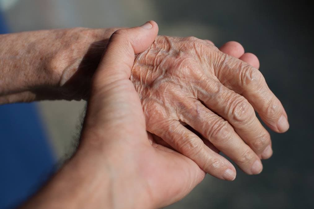 Journée mondiale d'Alzheimer: une occasion de démystifier une maladie complexe