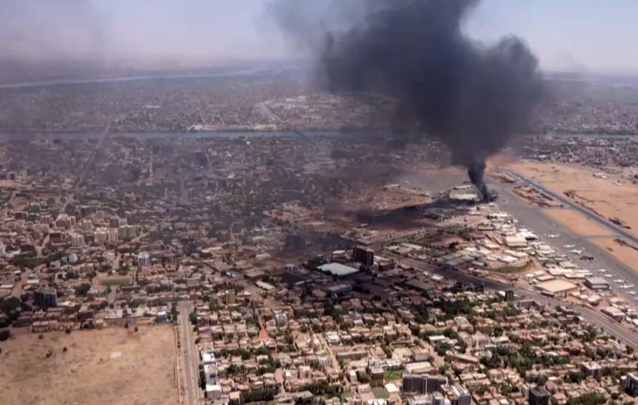 Soudan : violents affrontements à Khartoum et au Darfour malgré la prolongation du cessez-le-feu
