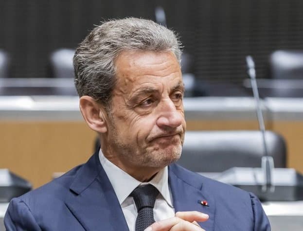 Un an ferme pour Nicolas Sarkozy qui se pourvoit en cassation