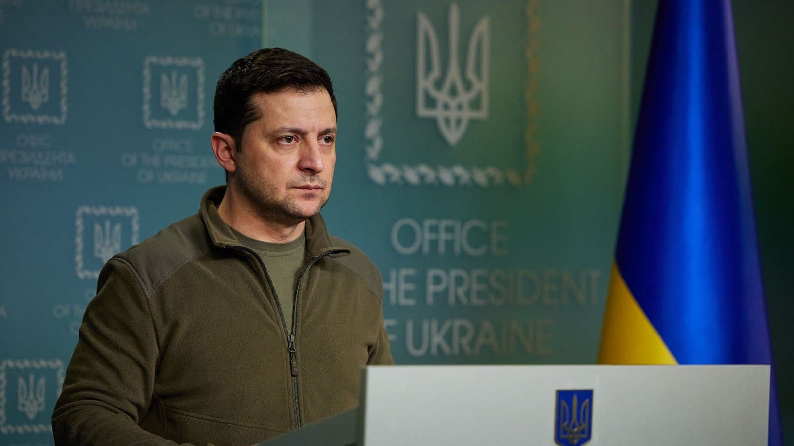 Le président ukrainien, Volodymyr Zelensky, rejette catégoriquement l'idée de négociations avec Moscou.