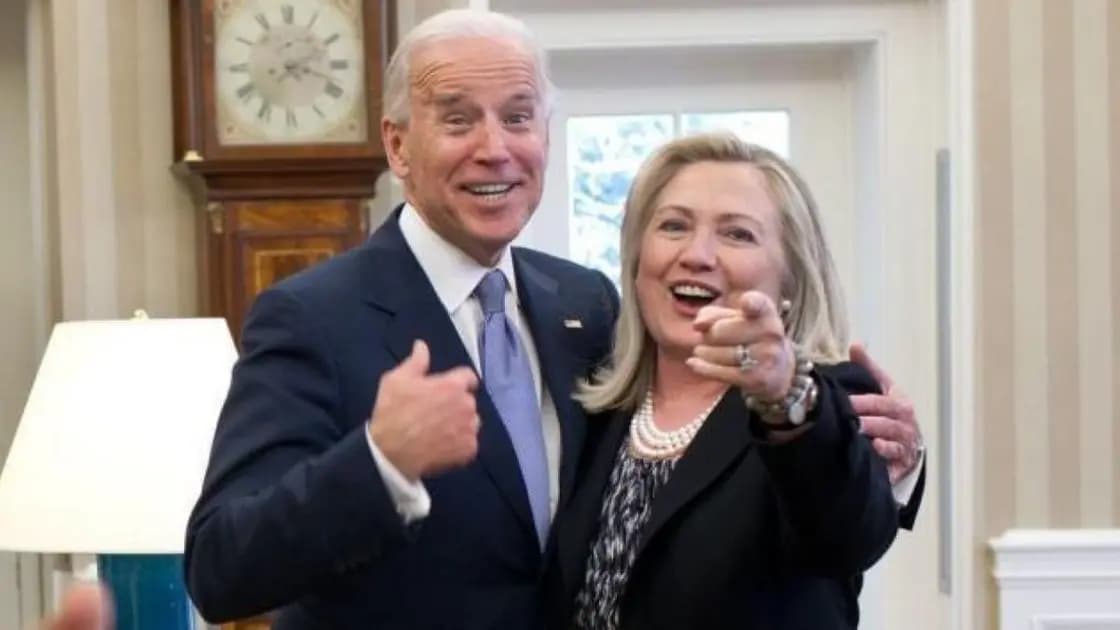 Clinton appelle à la réélection de Biden