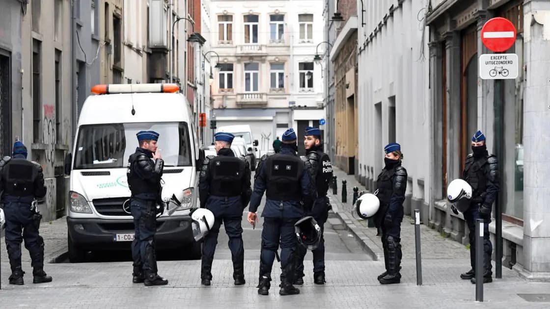 Alerte à Bruxelles : Évacuation du Palais de Justice dans un contexte de menace terroriste en Europe